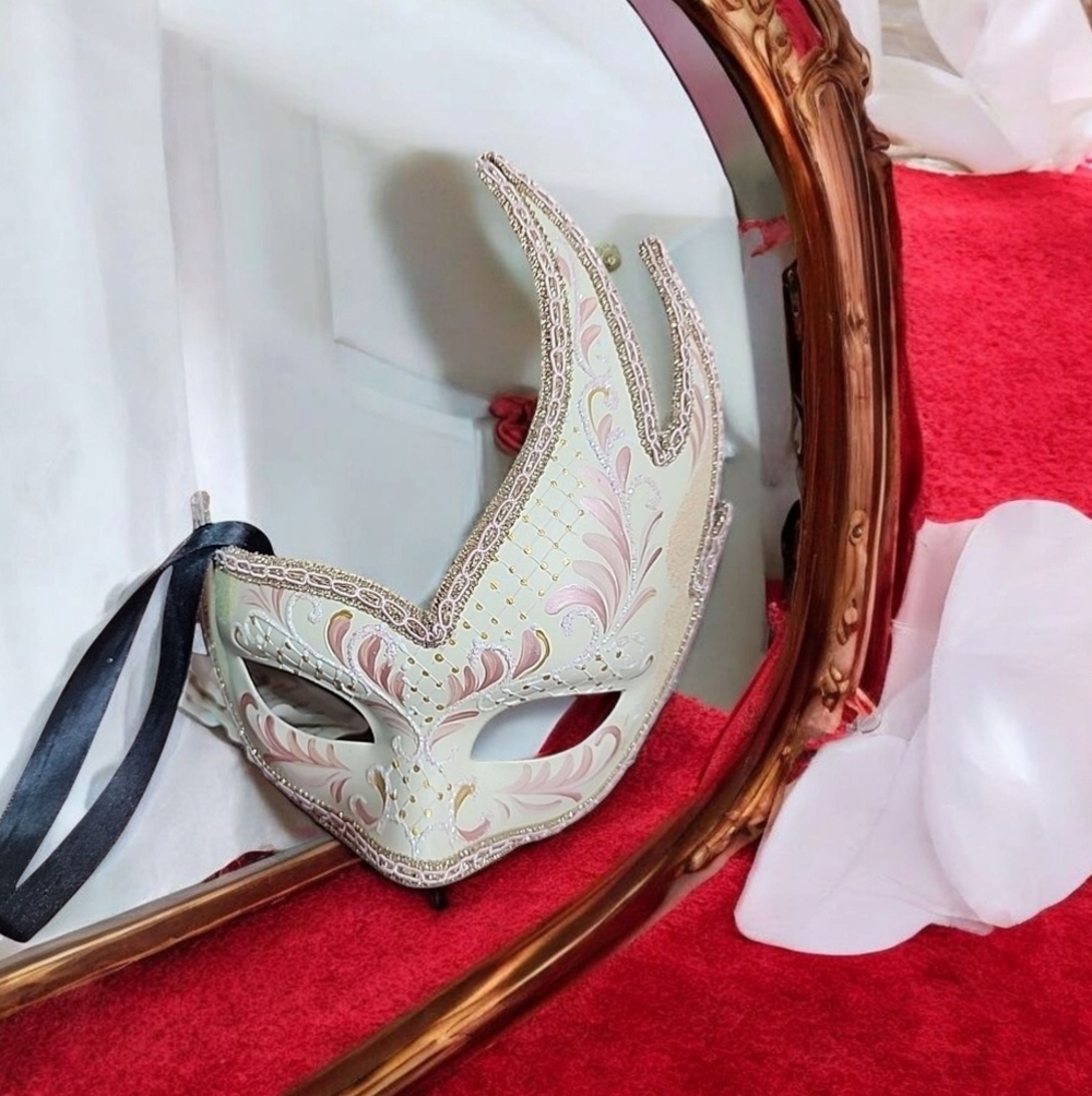 Pier 1  Italian Womens Masquerade Mask... signed 2016
